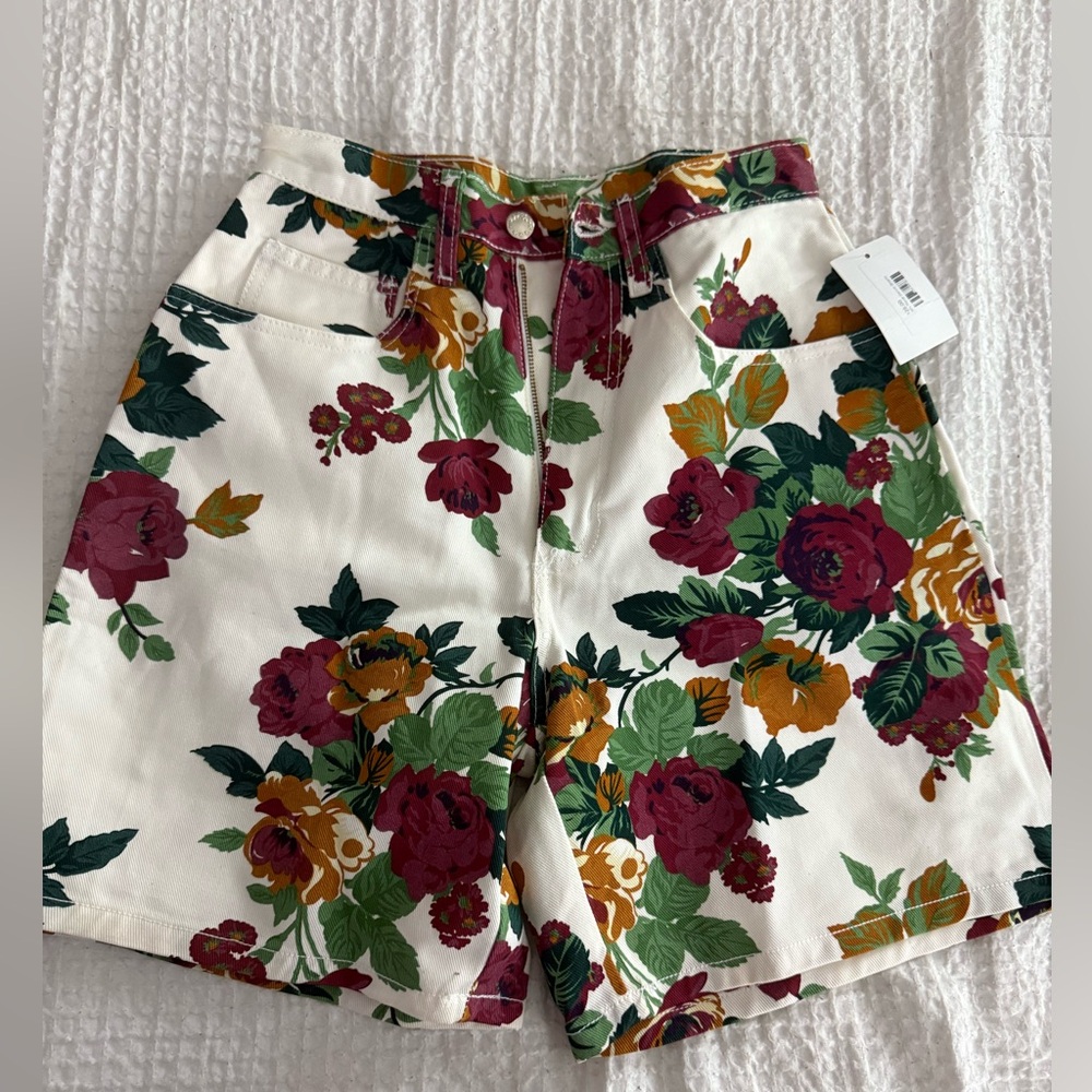 White and Red Bermuda Shorts with Bold Floral Print